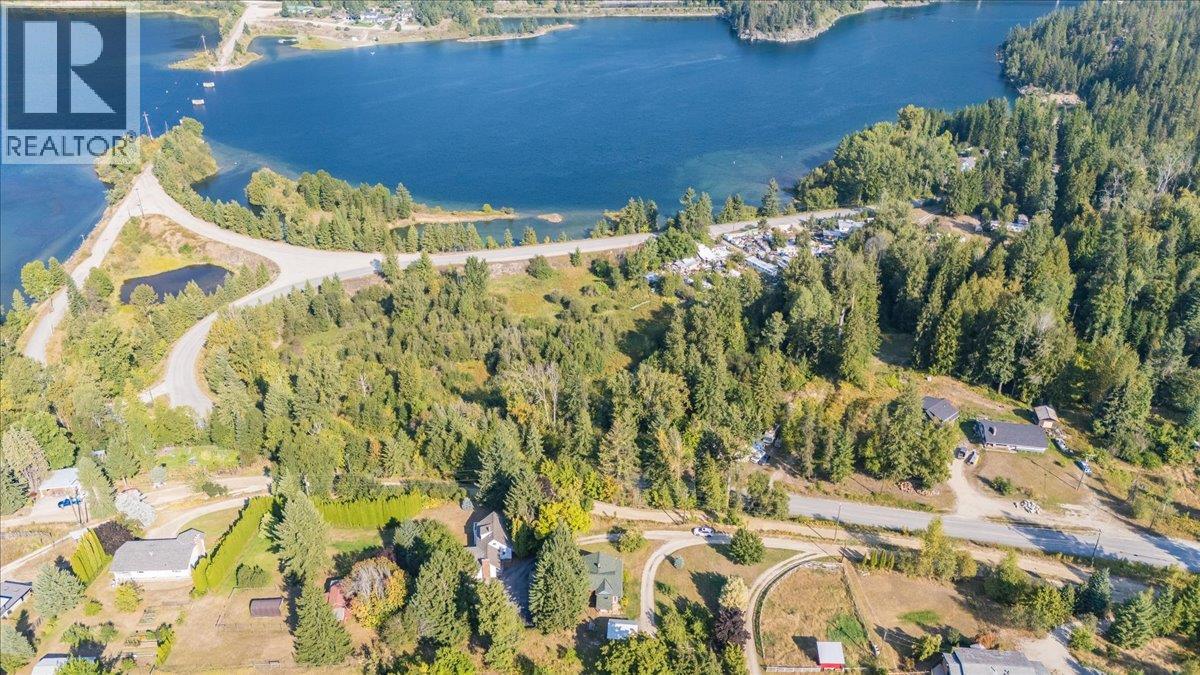 3051 Fofonow Road, Nelson - Image 1