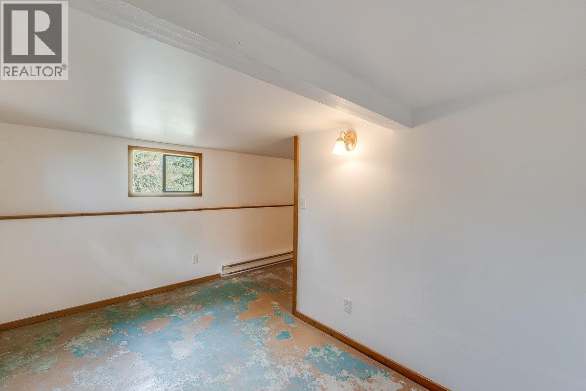 3051 Fofonow Road, Nelson - Image 1