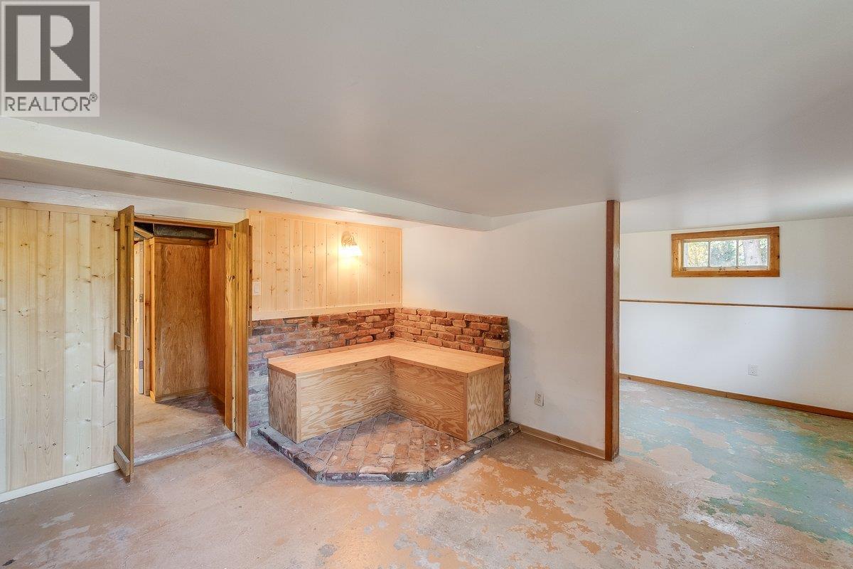 3051 Fofonow Road, Nelson - Image 1
