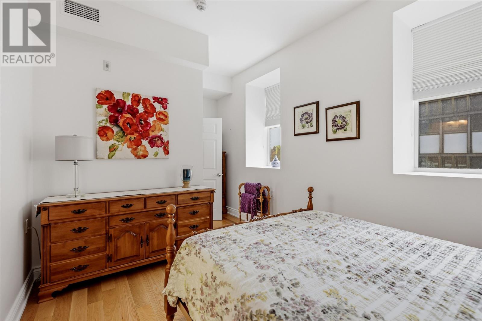 969 Queen St # 205 — photo 18
