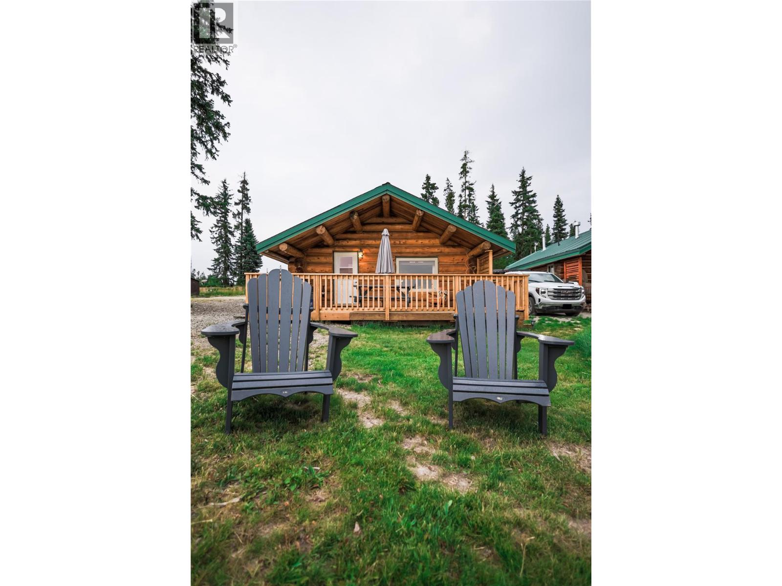Cabin 10 Hatheume Lake Lodge, Peachland
