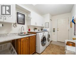 5179 Del Monte Ave, Saanich, BC V8Y1X3 Photo 27