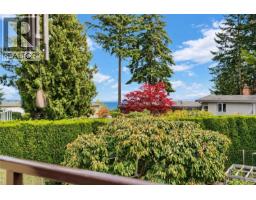 Entrance - 5179 Del Monte Ave, Saanich, BC V8Y1X3 Photo 19