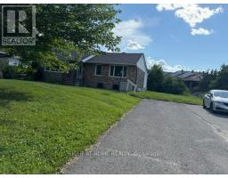 Lower Unit - 40 Gilbey Drive, Ottawa, ON K2E5S6 Photo 8