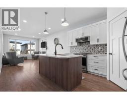 1369 Pacific Circle W - photo 6