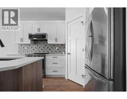 1369 Pacific Circle W - photo 5