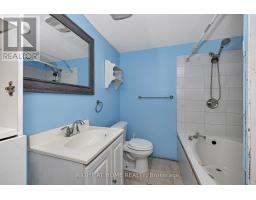 24 Largo Crescent S, Ottawa, ON K2G3C7 Photo 33