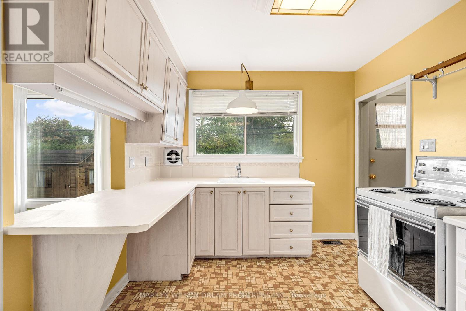 742 Cork Street — photo 11