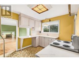 742 Cork Street, Ottawa, ON K1G1X9 Photo 12