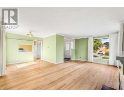 Bedroom 2 - 742 Cork Street, Ottawa, ON K1G1X9 Photo 7