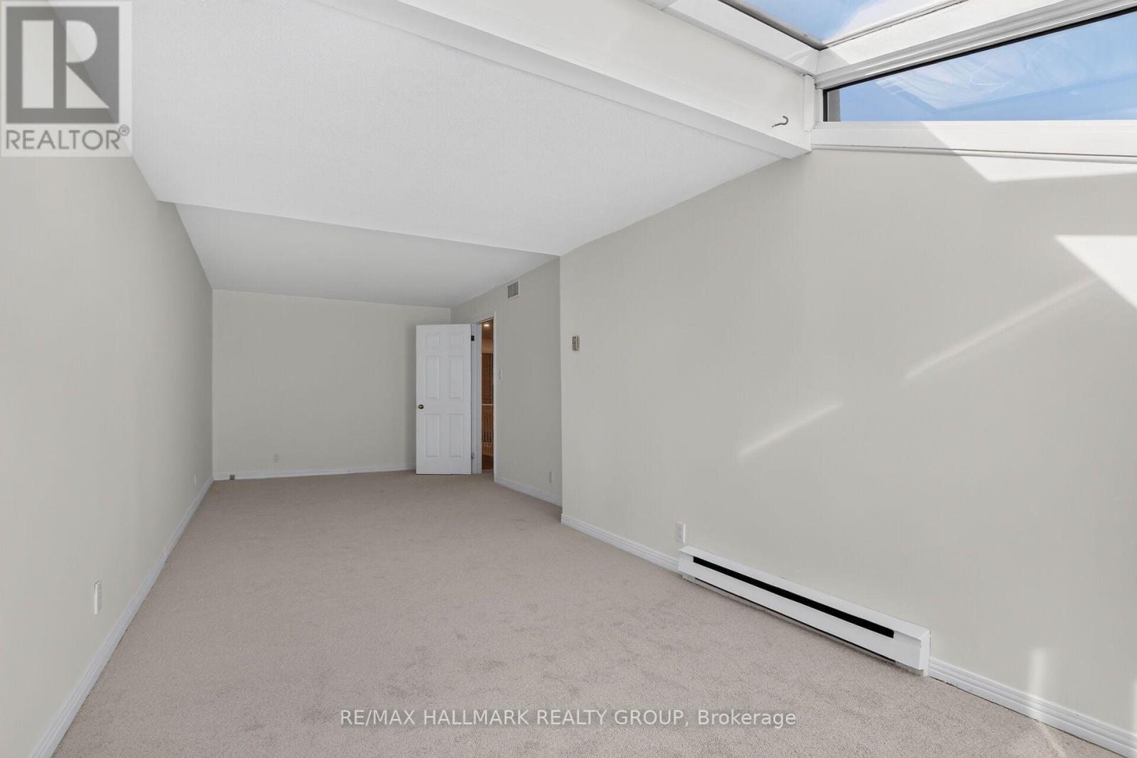 207 Stratas Court — photo 22