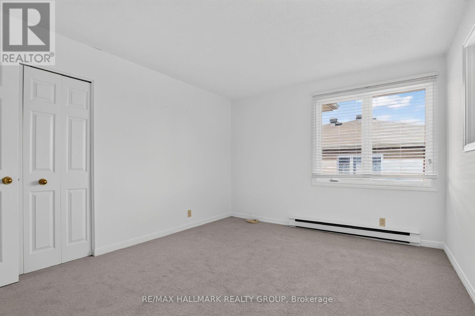 207 Stratas Court — photo 24