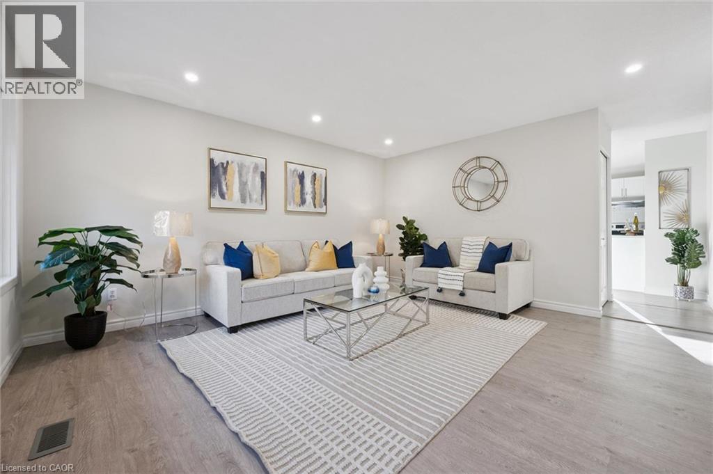 259 THORNCREST Drive - 6