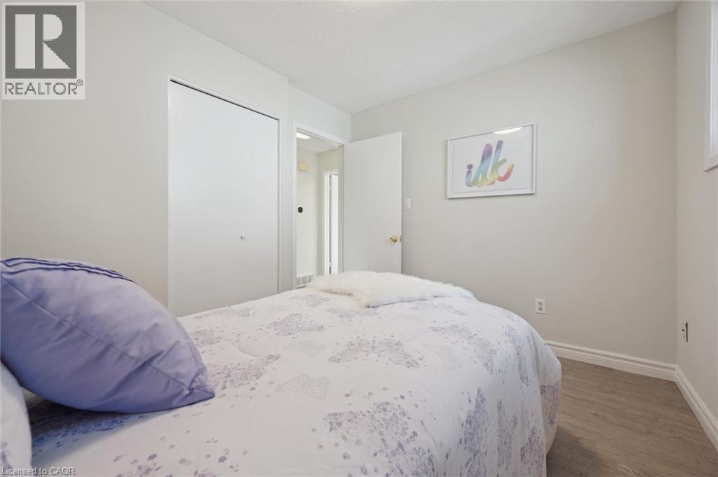 259 THORNCREST Drive - 15