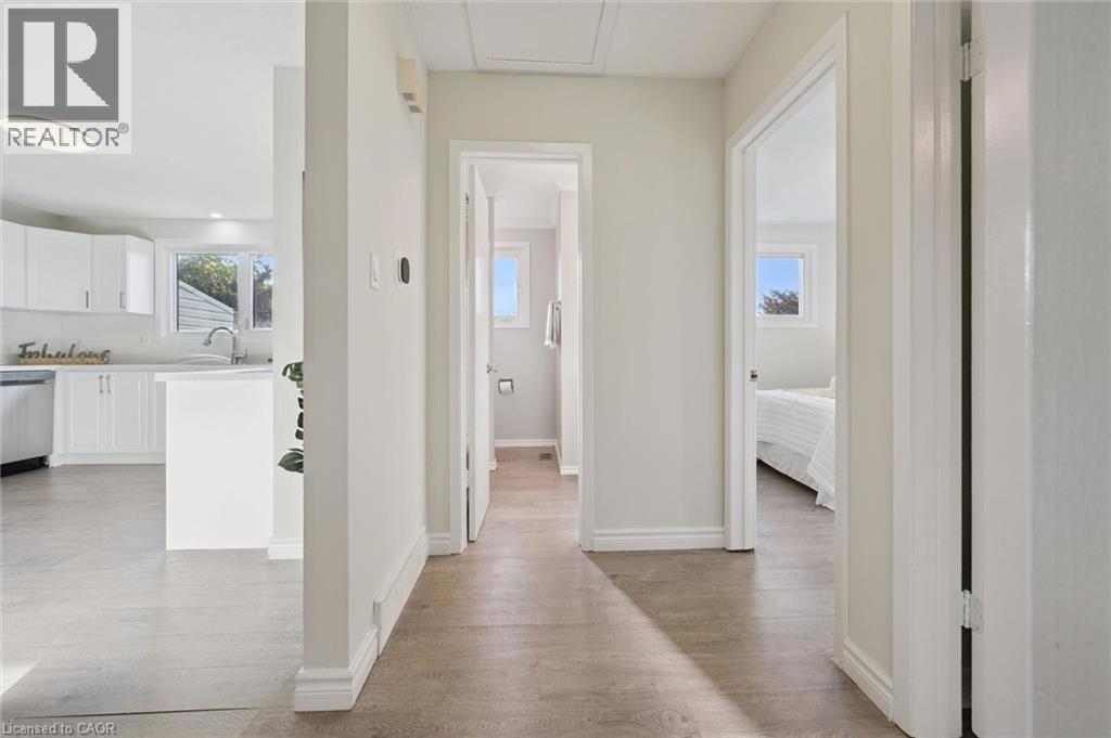 259 THORNCREST Drive - 11