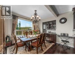 Bedroom - 66 Nolancliff Crescent Nw, Calgary, AB T3R0S6 Photo 13
