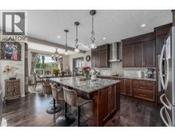 Laundry room - 66 Nolancliff Crescent Nw, Calgary, AB T3R0S6 Photo 9