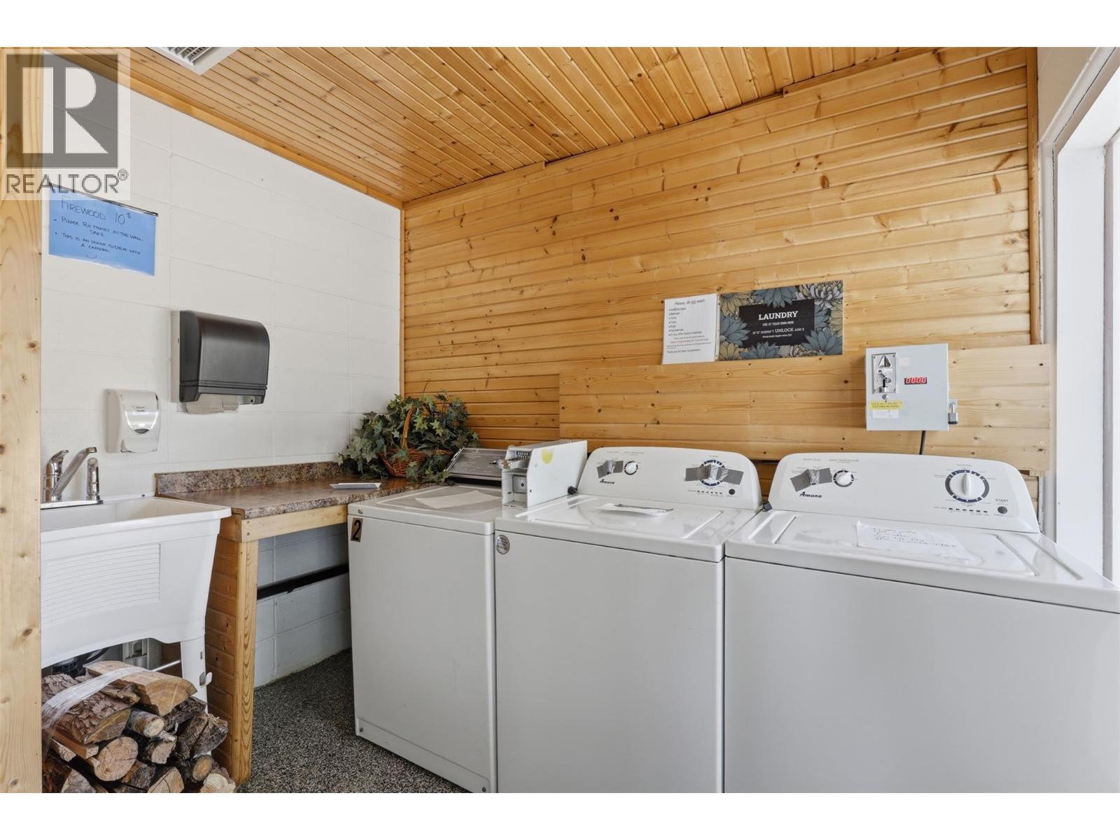  6670 Trans Canada Highway Northeast, Salmon Arm