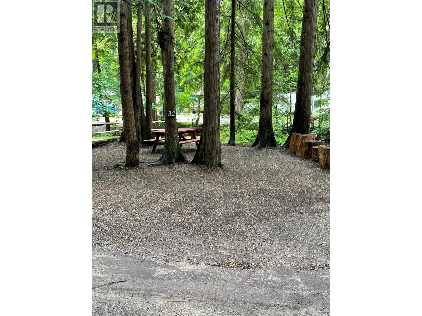  6670 Trans Canada Highway Northeast, Salmon Arm