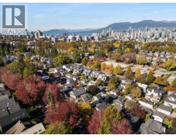2 127 W 17th Avenue, Vancouver, BC V5Y1Z7 Photo 32