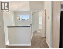 303 Coalbanks Boulevard W - photo 10