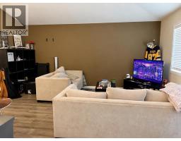 305 Coalbanks Boulevard W - photo 9