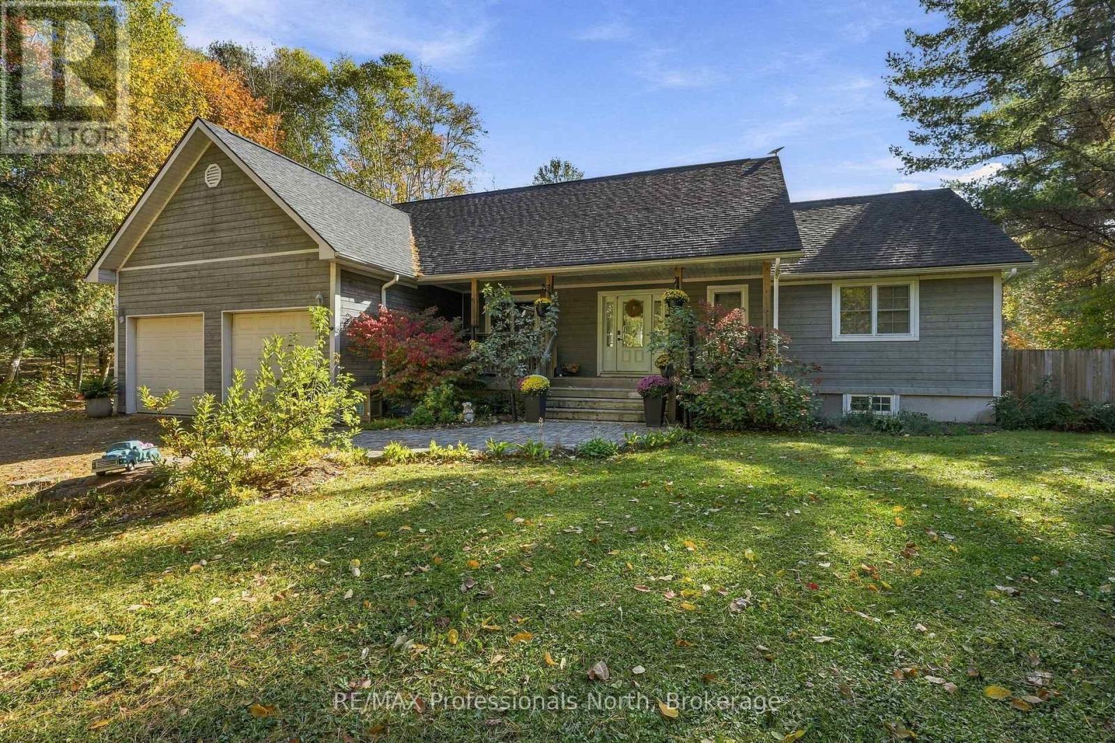 1276 LIMBERLOST ROAD, Lake of Bays (Sinclair)