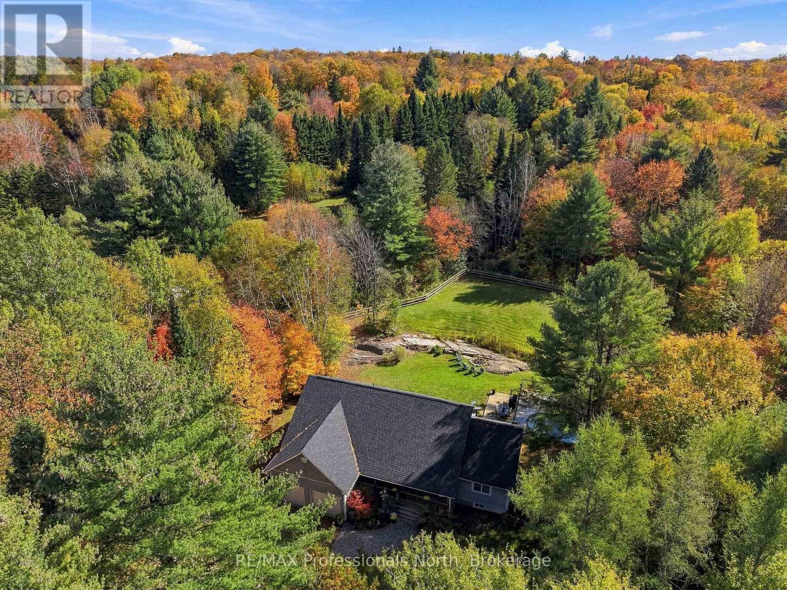 1276 LIMBERLOST ROAD, Lake of Bays (Sinclair) — photo 2