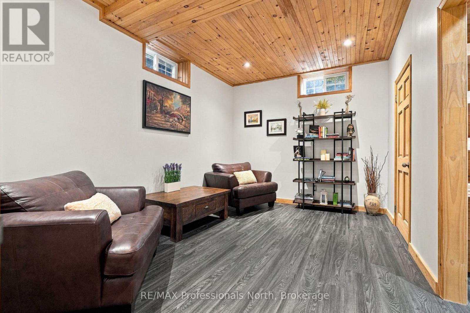 1276 Limberlost Road — photo 33