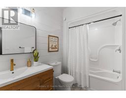 150 College Drive, Dysart Et Al, ON K0M1S0 Photo 26