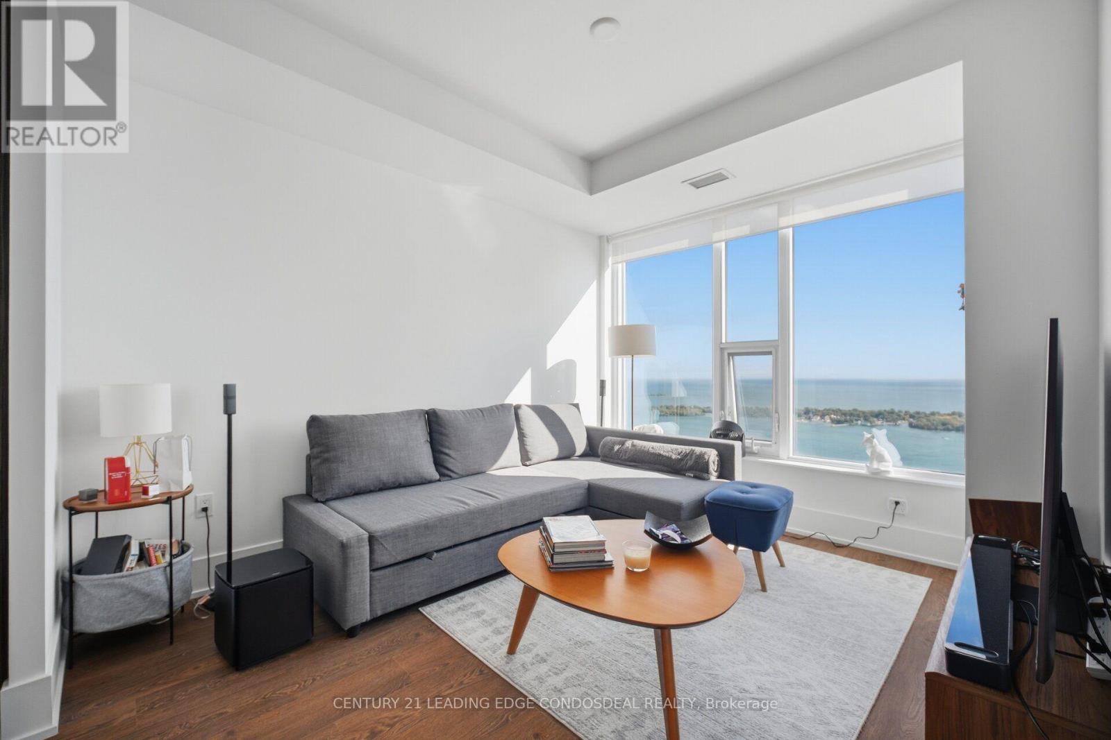 10 York Street — photo 14