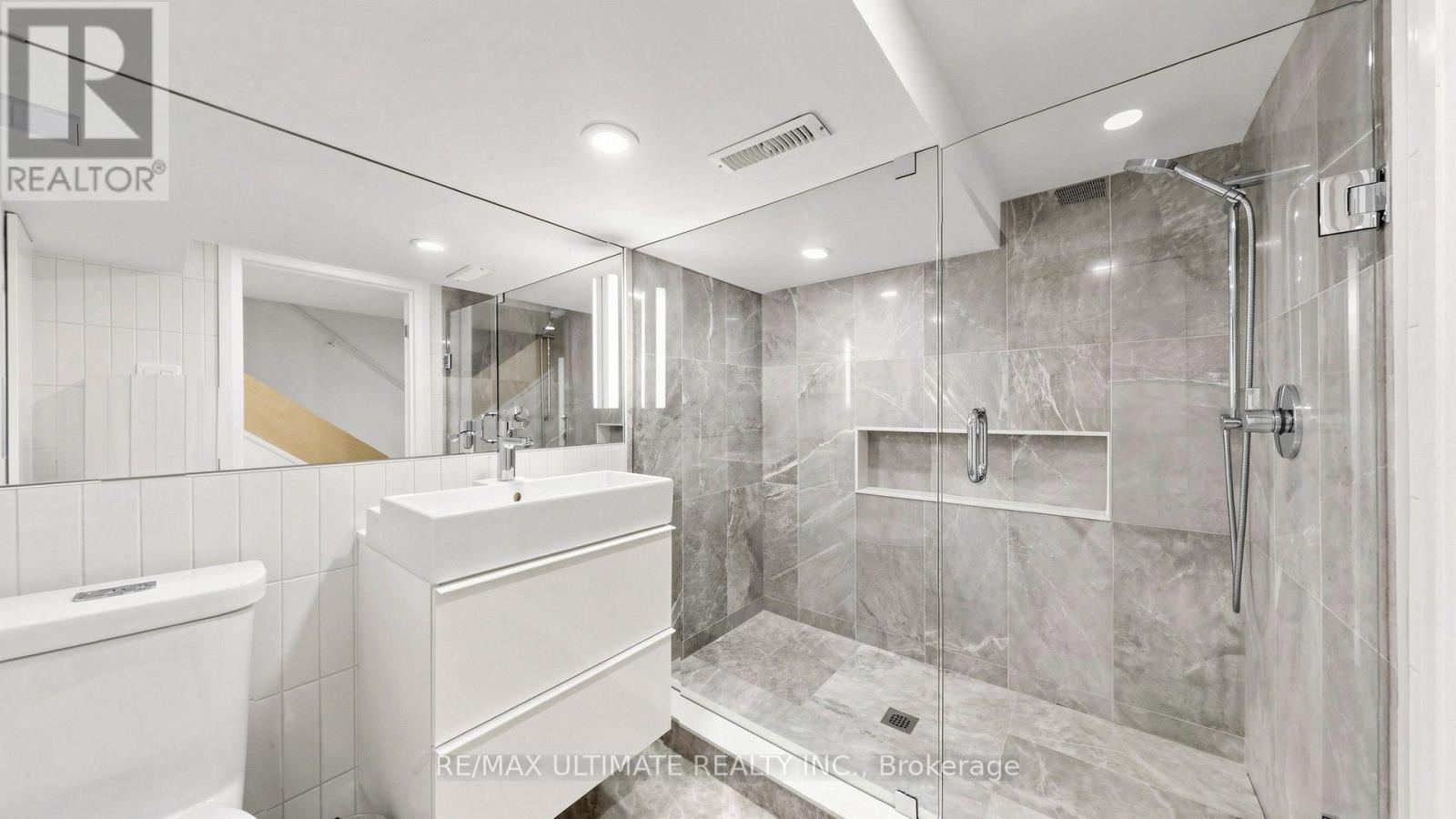 5 Collahie Street — photo 37
