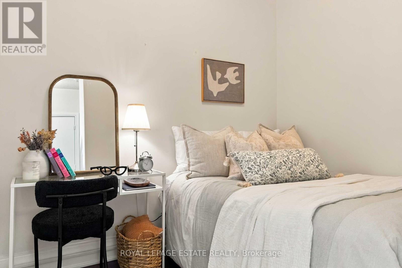 181 Wynford Drive — photo 17
