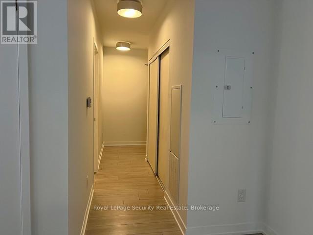 31 Tippett Road — photo 14