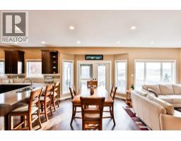 555 Devonia Road W - photo 8