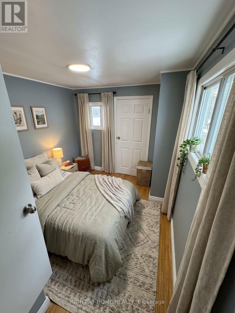 683 Mortimer Avenue — photo 17