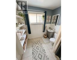 683 Mortimer Avenue, Toronto, ON M4C2K1 Photo 10