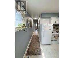 683 Mortimer Avenue, Toronto, ON M4C2K1 Photo 13