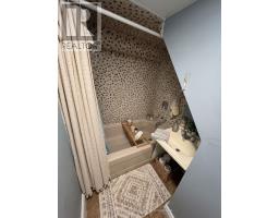 683 Mortimer Avenue, Toronto, ON M4C2K1 Photo 19