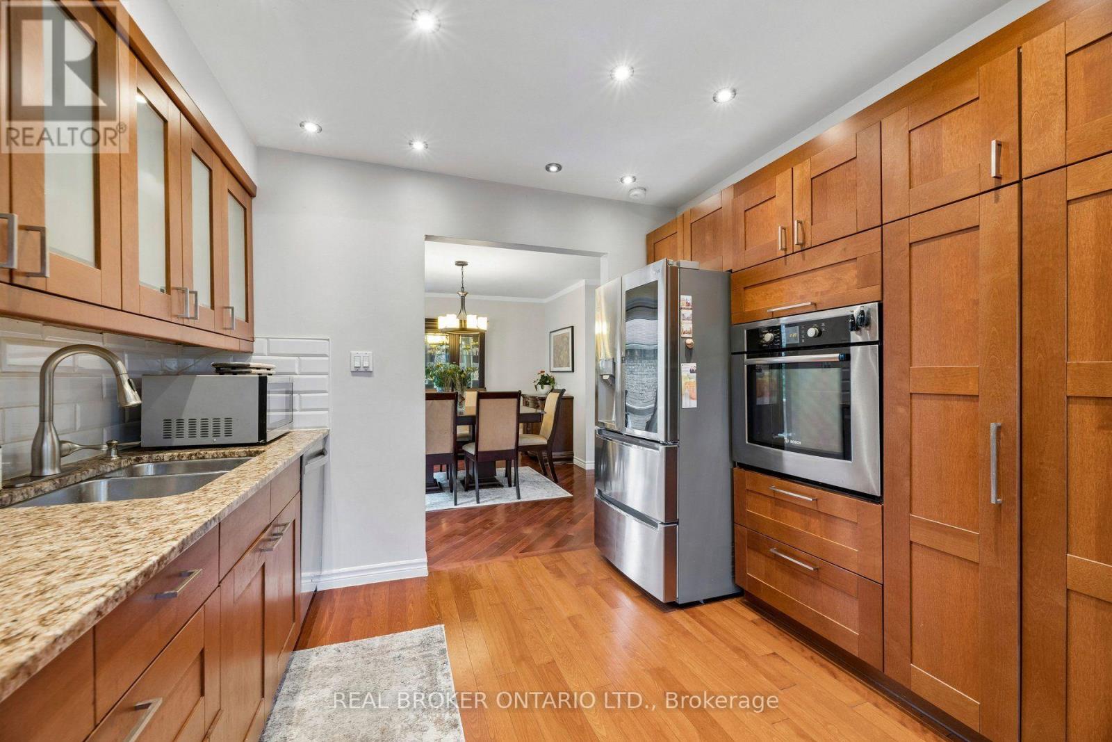 22 RAVENSCROFT ROAD - 14