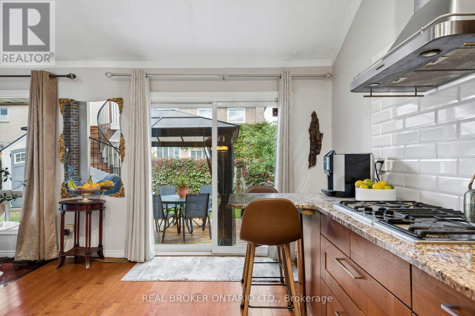 22 RAVENSCROFT ROAD - 15