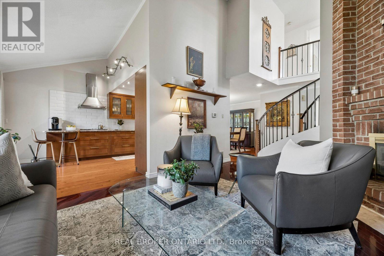 22 RAVENSCROFT ROAD - 16
