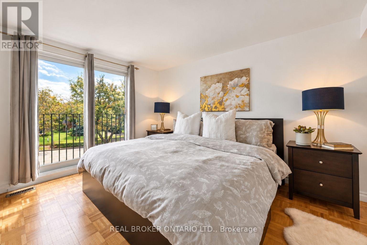 22 RAVENSCROFT ROAD - 22