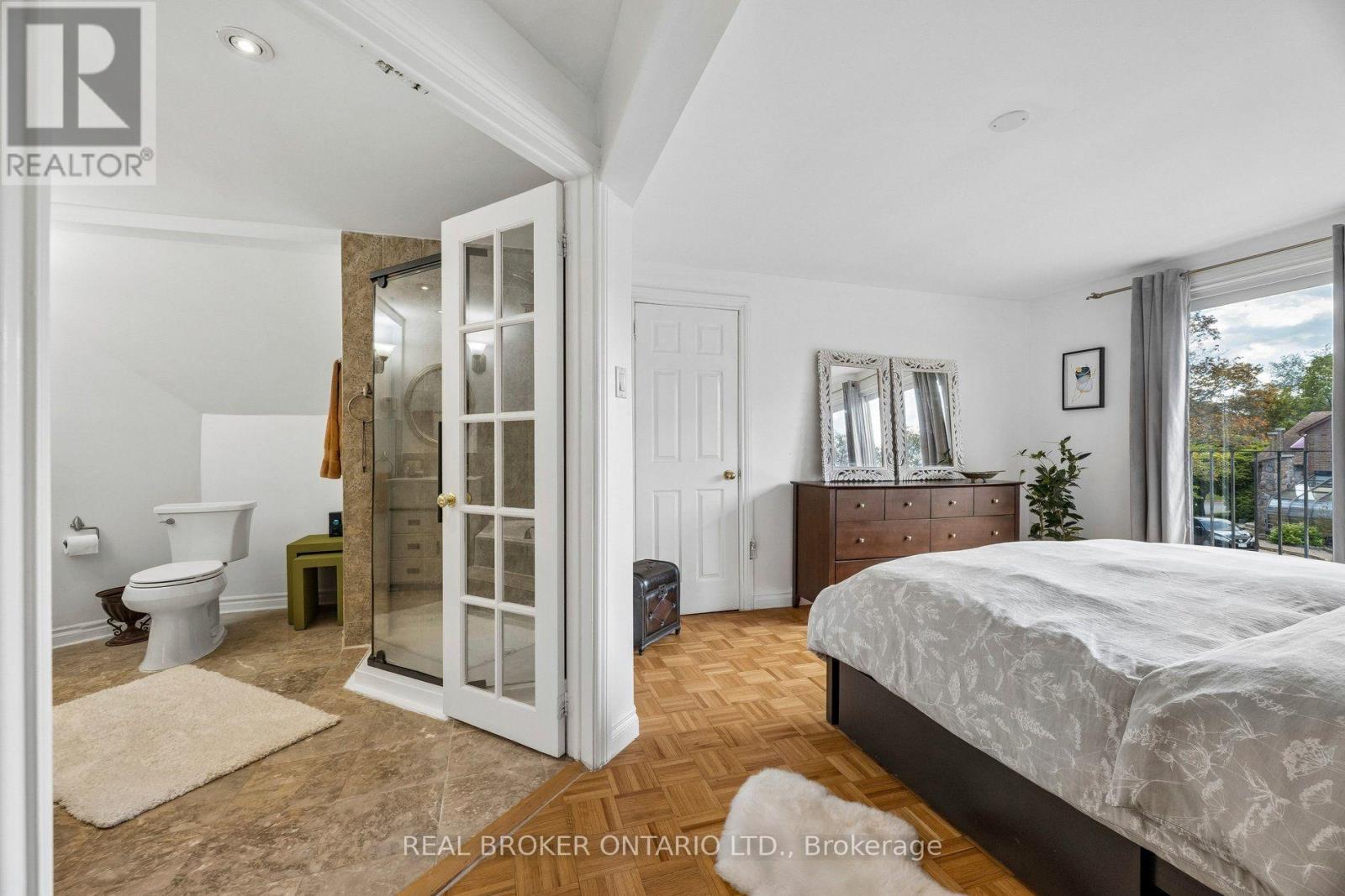 22 RAVENSCROFT ROAD - 24