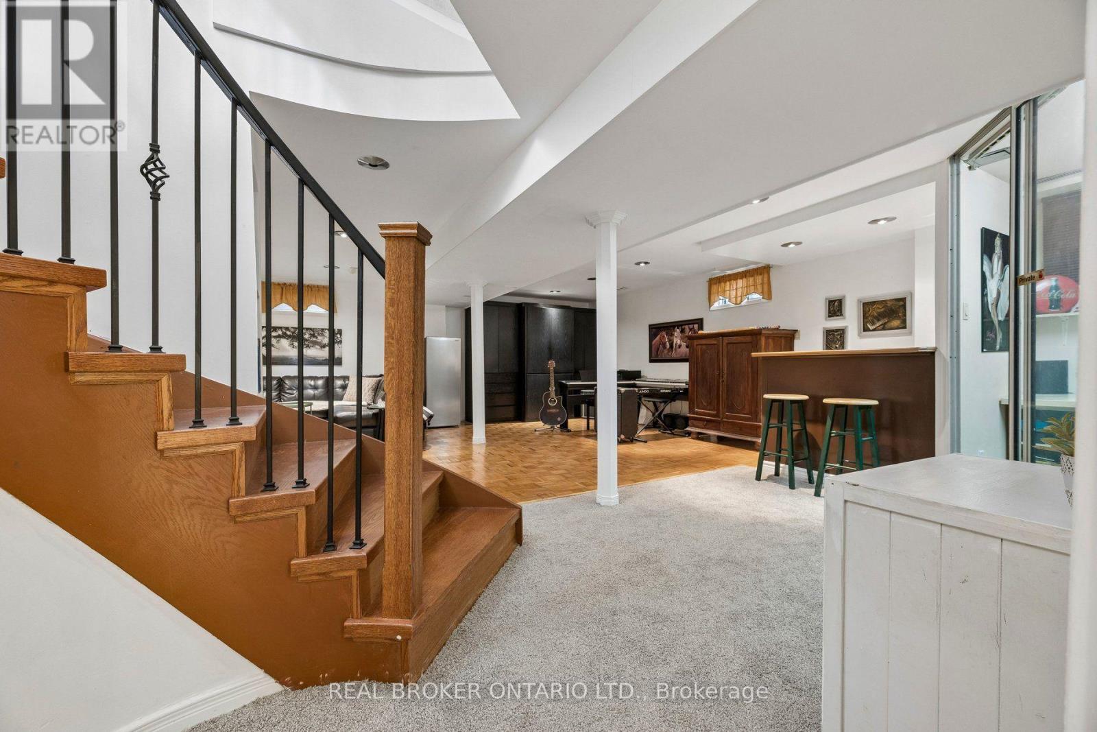 22 RAVENSCROFT ROAD - 34