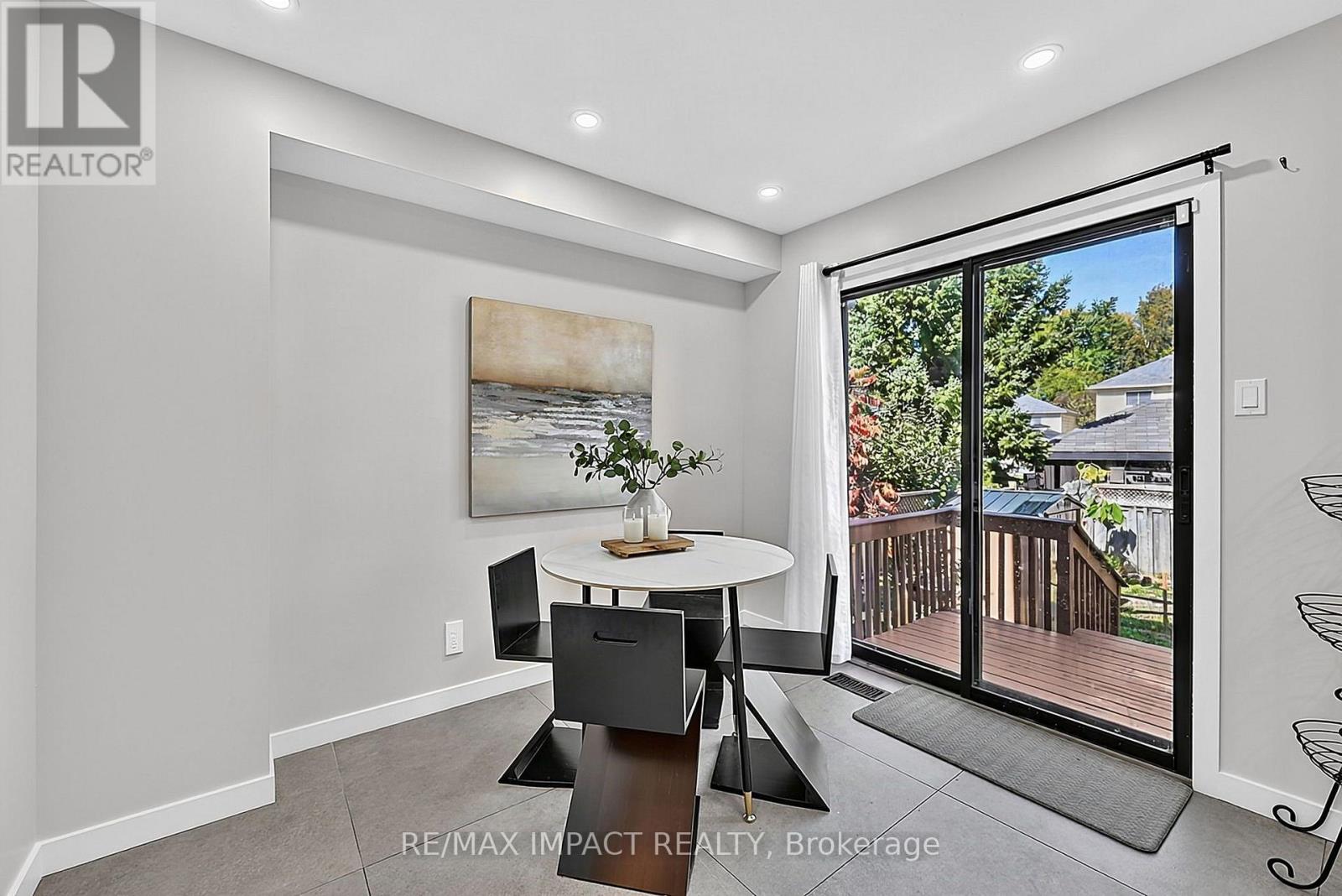 74 Yorkville Drive — photo 17