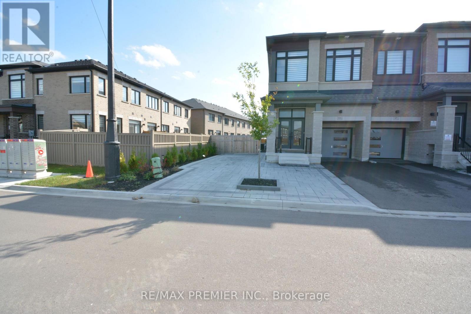 101 Kinloss Street