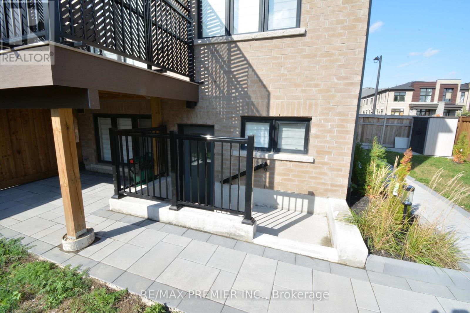 101 Kinloss Street — photo 31