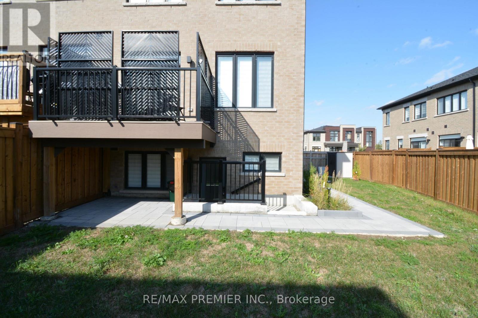 101 Kinloss Street — photo 33