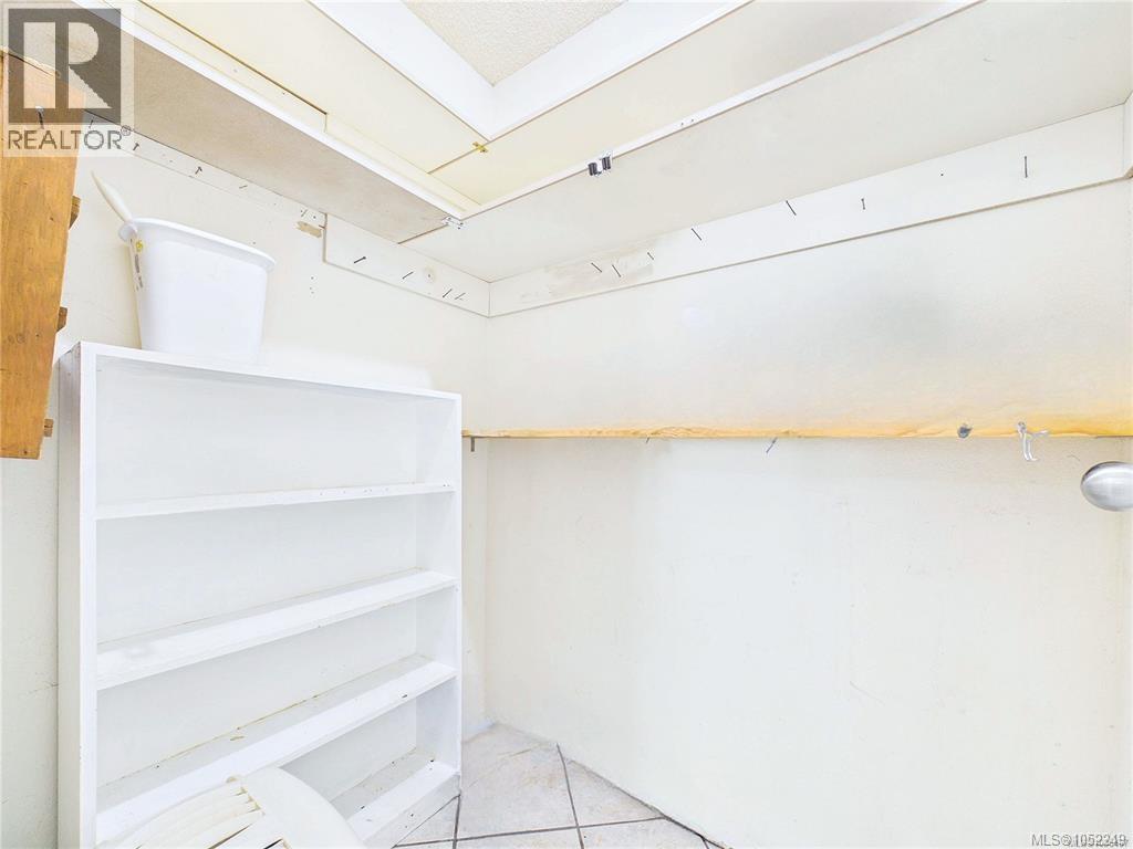#401 1665 Oak Bay Ave - 31